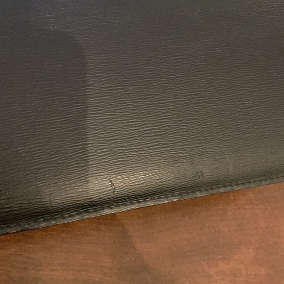 Montblanc leather briefcase with silver clasp and pockets inside - Picture 10 of 10